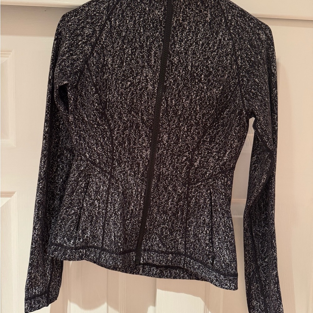 Lululemon Black and White Patterned Define Jacket size 6